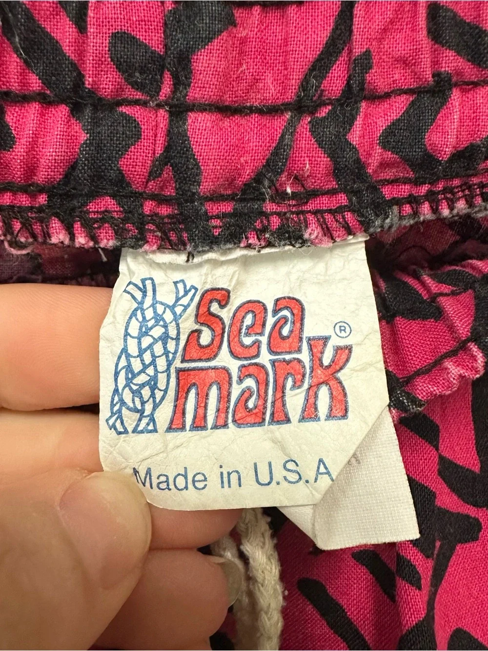Vintage 80s Sea Mark Bermuda Shorts Men’s L (36-38) Magenta Retro 100% Cotton